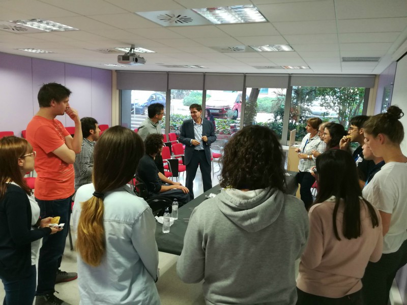 Mentoring session for young scientistgs